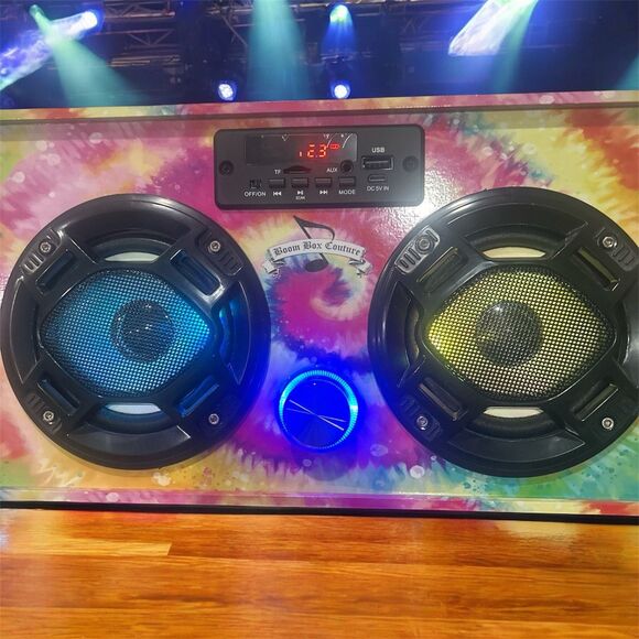 Boom BOX COUTURE Wireless, Blue Tooth Connectivity, Aux, USB, DC 5V, Works - Picture 1 of 12